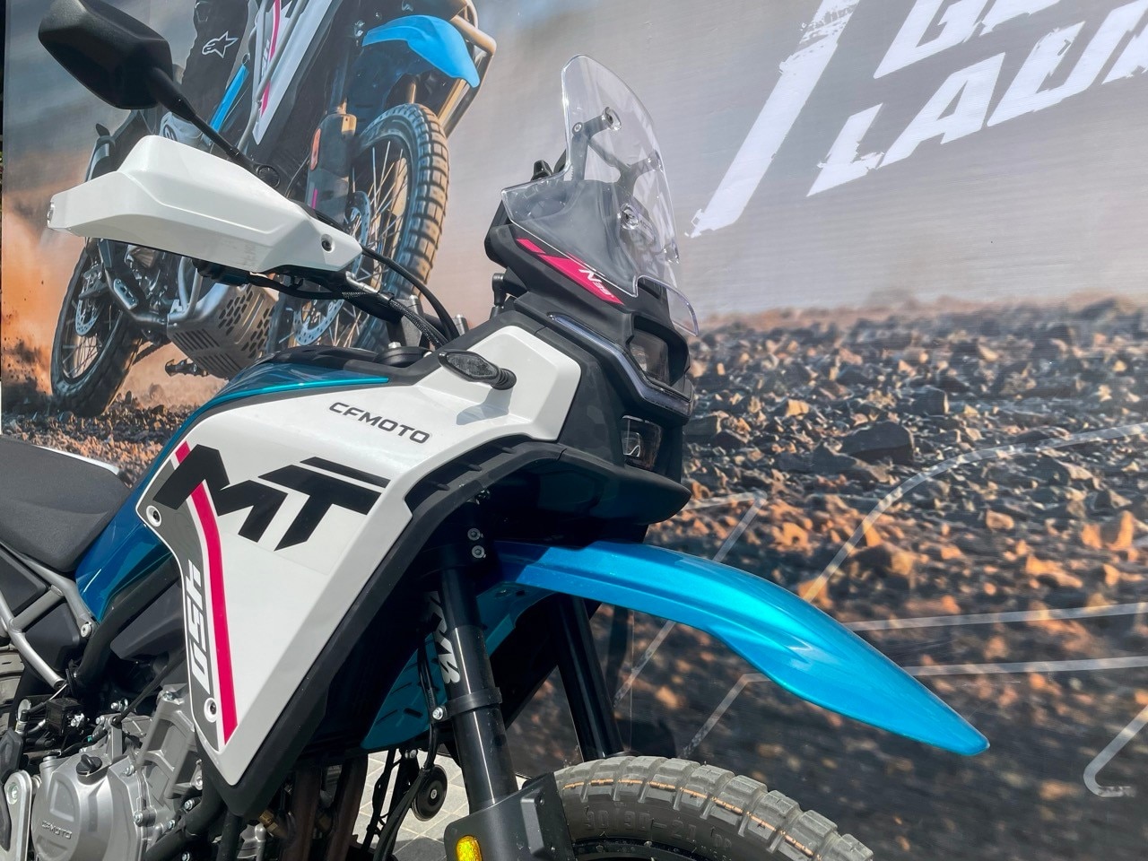 Test a testa #3 - CFMoto 450MT vs Royal Enfield Himalayan 450 +VIDEO+